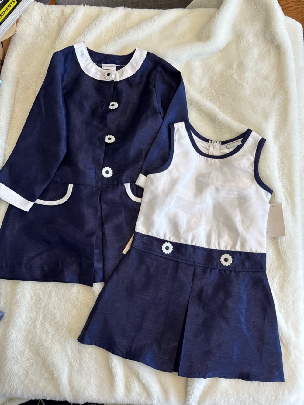 Sweet Heart Rose size 4 girls dress and matching jacket set navy Daisy